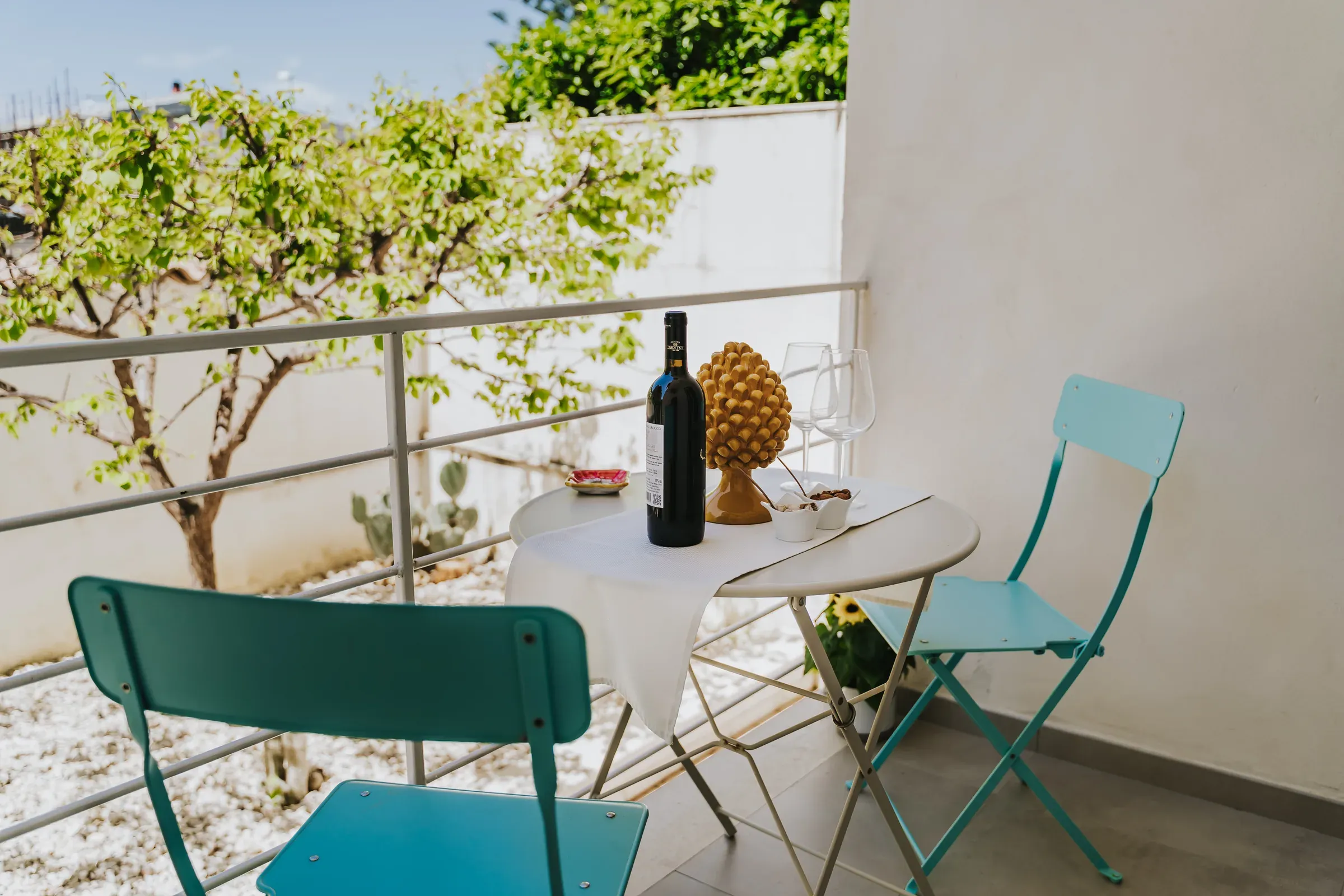 Il balcone privato immerso nel verde